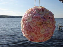 Cargar imagen en el visor de la galería, Piñata Hochzeitsrosen
